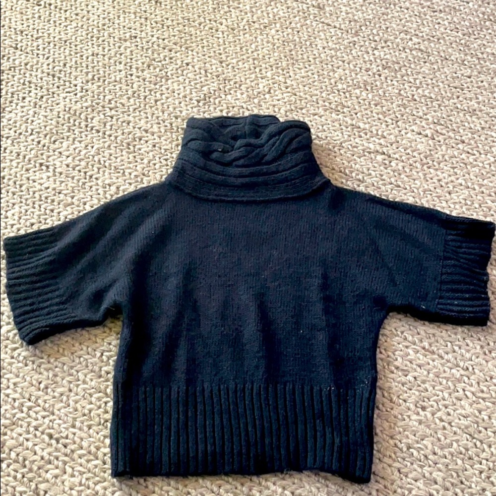 Short Sleeve navy blue Sweater
